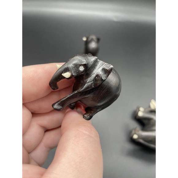 Hand Carved Wooden Elephant Family Mama And Babies Set Of 3 Vintage Elephants - Picture 8 of 15